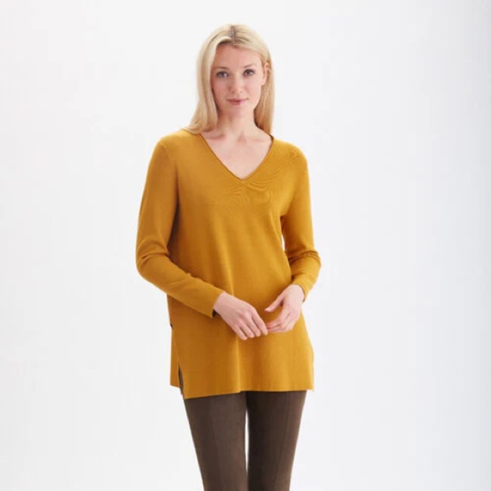 Eileen fisher | organic linen and organic cotton V-neck sweater small mustard